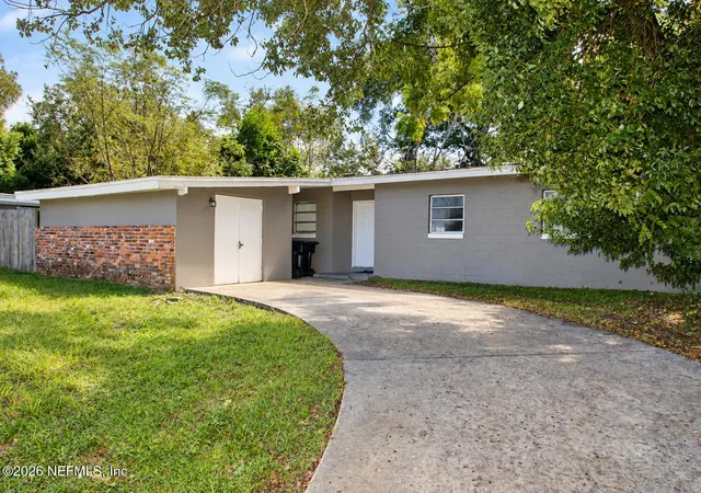 Photo 1 of Single family home for sale at 6116 Perrine Dr, Orlando, FL 32808 | MLS# 2169894 | Listing updated on 2026-10-19
