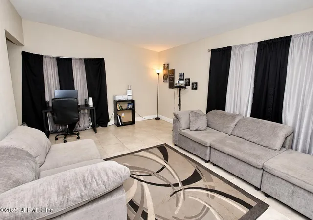 Photo 4 of Single family home for sale at 6116 Perrine Dr, Orlando, FL 32808 | MLS# 2169894 | Listing updated on 2026-10-19