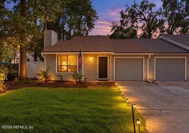 Townhouse for sale at 6624 Wellington Pl Ln, Jacksonville, FL 32216 | MLS# 2170533