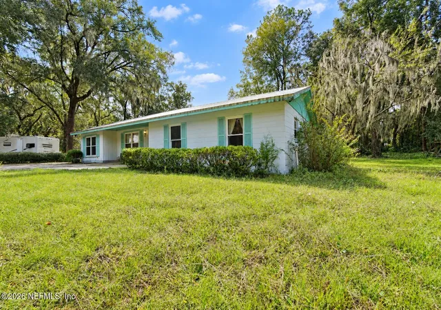 Single family home for sale at 367 Horseman Clb Rd, Palatka, FL 32177 | MLS# 2170166