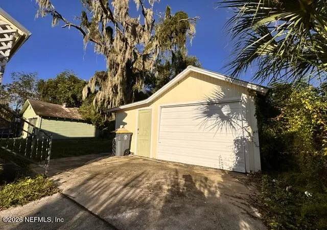 Photo 4 of Single family home for sale at 7211 N Pearl St, Jacksonville, FL 32208 | MLS# 2170333 | Listing updated on 2026-10-29
