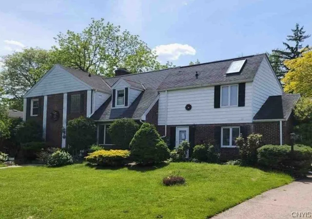 Photo 1 of Sale Pending at 91 Mount Vernon Rd, Buffalo, NY 14226 | MLS# S1599641 | Listing updated on 2026-09-08