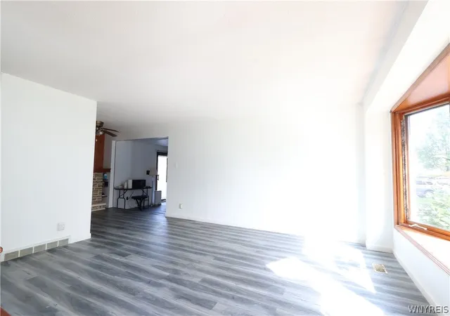 Photo 3 of Single family home for sale at 14 Dolphann Dr, Tonawanda, NY 14150 | MLS# B1621486 | Listing updated on 2026-09-24