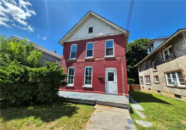 Photo 3 of Single family home for sale at 146 S Massey St, Watertown, NY 13601 | MLS# S1623803 | Listing updated on 2026-08-17