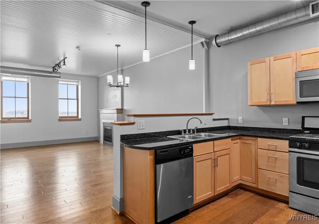 Photo 2 of Condo for sale at 149 Swan St #403, Buffalo, NY 14203 | MLS# B1627966 | Listing updated on 2026-08-27