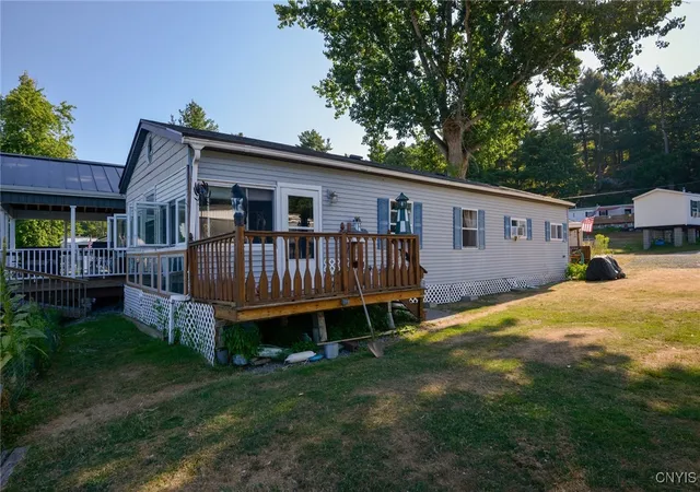 Photo 1 of Single family home for sale at 211 Dillon Point Rd, Hammond, NY 13646 | MLS# S1630223 | Listing updated on 2026-08-24