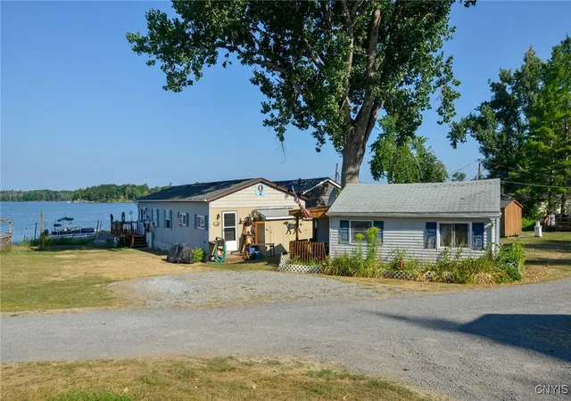 Photo 3 of Single family home for sale at 211 Dillon Point Rd, Hammond, NY 13646 | MLS# S1630223 | Listing updated on 2026-08-24