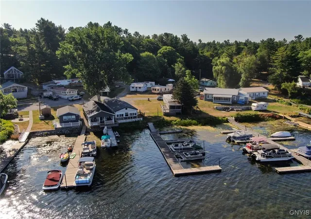 Photo 3 of Single family home for sale at 211 Dillon Point Rd, Hammond, NY 13646 | MLS# S1630223 | Listing updated on 2026-08-24