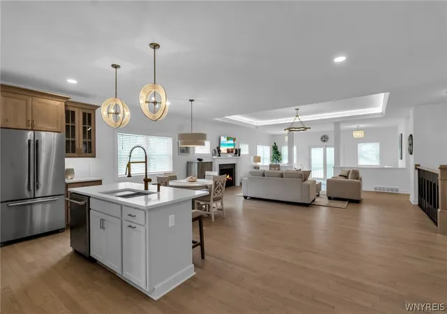 Photo 4 of Single family home for sale at 8 Birch Ln, Amherst, NY 14221 | MLS# B1632464 | Listing updated on 2026-09-13