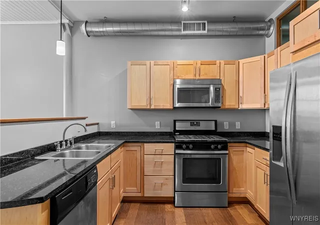 Photo 3 of Sale Pending at 149 Swan #503, Buffalo, NY 14203 | MLS# B1635641 | Listing updated on 2026-09-04