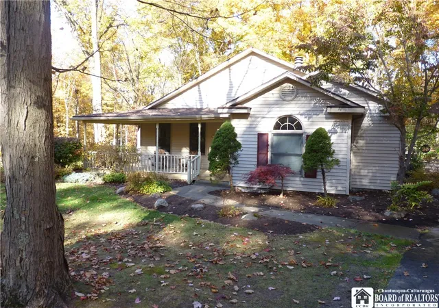 Photo 3 of Single family home for sale at 5480 Scandia Dr, Bemus Point, NY 14712 | MLS# R1636765 | Listing updated on 2026-09-11
