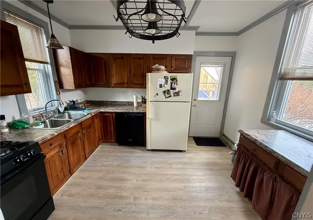 Photo 3 of Sale Pending at 541 John St, Clayton, NY 13624 | MLS# S1643783 | Listing updated on 2026-09-05