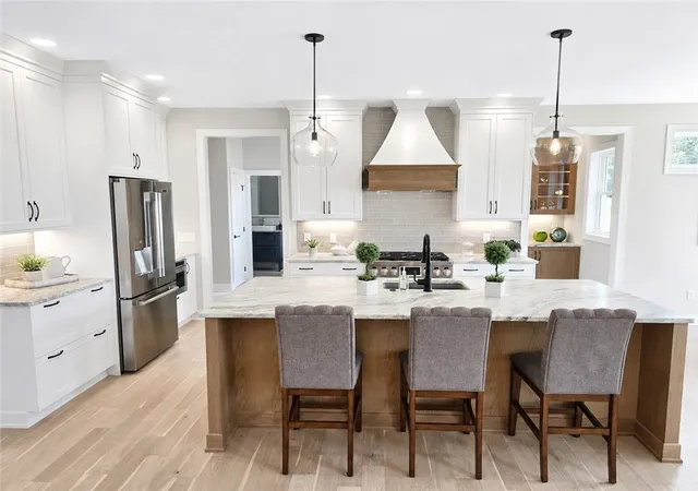 Photo 3 of Single family home for sale at 6340 Brookhill Dr, Victor, NY 14564 | MLS# R1638794 | Listing updated on 2026-09-13