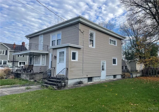 Multi family home for sale at 2-4 Maple St, Auburn, NY 13021 | MLS# S1650895