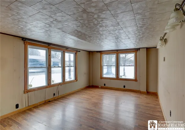 Photo 2 of Sale Pending at 7246 E Route 20, Westfield, NY 14787 | MLS# R1652947 | Listing updated on 2026-09-01