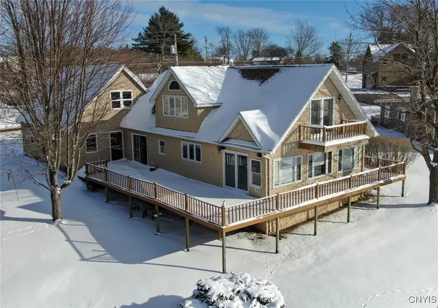 Photo 4 of Single family home for sale at 16505 Rainbow Shrs Dr, Clayton, NY 13624 | MLS# S1658738 | Listing updated on 2026-09-11