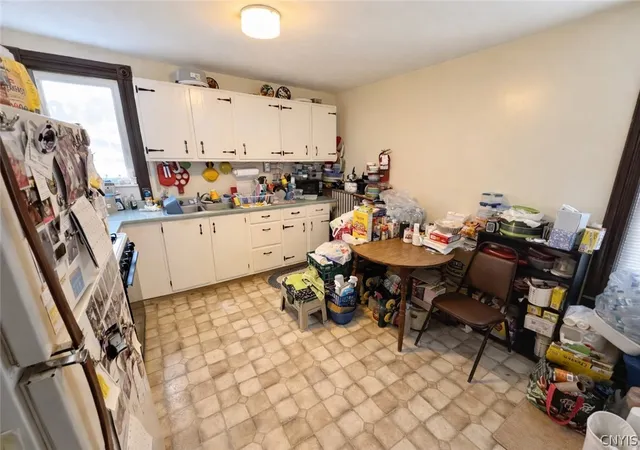 Listing Photo 4 - Condo for sale in building located at 20 Argyle Pl, Cortland, NY 13045