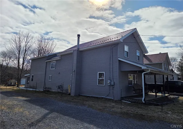 Photo 3 of Single family home for sale at 3810 Franklin St, Lyons Falls, NY 13368 | MLS# S1662161 | Listing updated on 2026-08-29