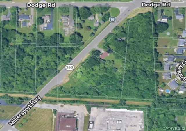 Photo 2 of Sale Pending at 899 Dodge Rd, Getzville, NY 14068 | MLS# B1662714 | Listing updated on 2026-09-14