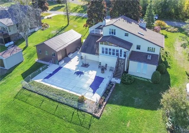 Photo 3 of Single family home for sale at 286 River Rd, Waddington, NY 13694 | MLS# S1662665 | Listing updated on 2026-09-08
