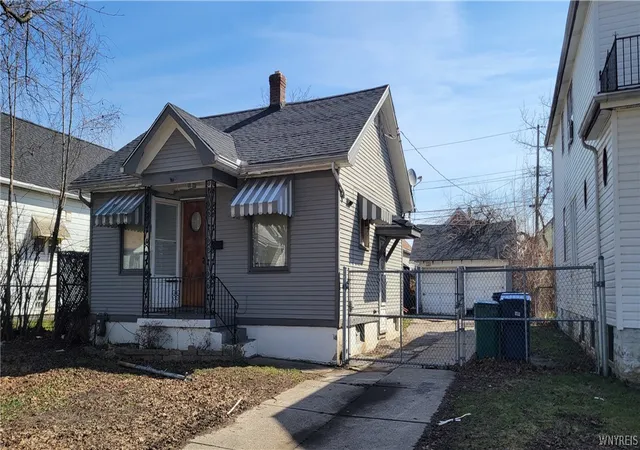 Photo 1 of Sale Pending at 133 Wright Ave, Buffalo, NY 14215 | MLS# B1664393 | Listing updated on 2026-09-01