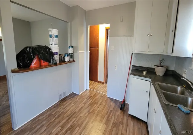 Photo 3 of Sale Pending at 133 Wright Ave, Buffalo, NY 14215 | MLS# B1664393 | Listing updated on 2026-09-01