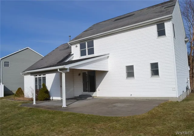 Photo 3 of Sale Pending at 11 Taylor Ct, Buffalo, NY 14224 | MLS# B1664620 | Listing updated on 2026-08-27