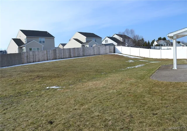 Photo 3 of Sale Pending at 11 Taylor Ct, Buffalo, NY 14224 | MLS# B1664620 | Listing updated on 2026-08-27