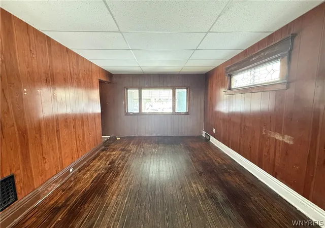 Photo 3 of Single family home for sale at 187 Condon Ave, Buffalo, NY 14207 | MLS# B1664412 | Listing updated on 2026-08-31