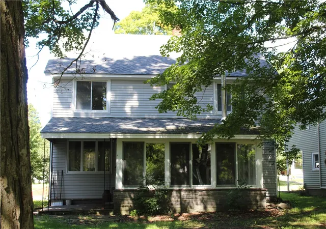 Photo 2 of Single family home for sale at 51 Bridge St, Roxbury, NY 12474 | MLS# R1665145 | Listing updated on 2026-09-01