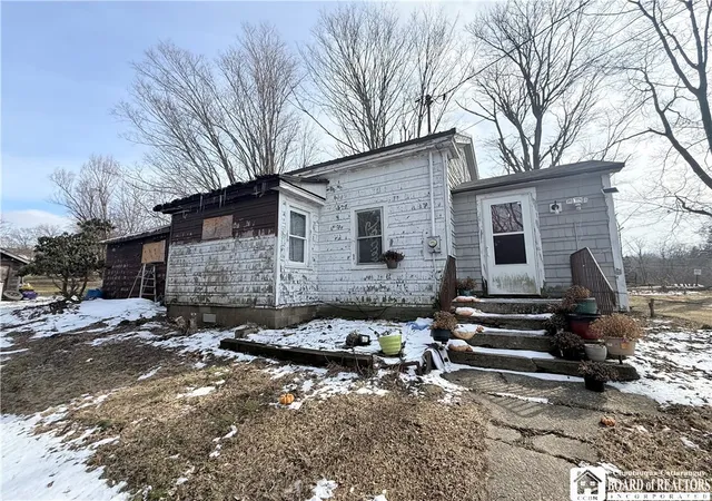 Photo 2 of Sale Pending at 9456 North Rd, Fredonia, NY 14063 | MLS# R1666134 | Listing updated on 2026-09-08
