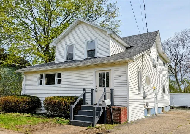 Photo 1 of Single family home for sale at 511 Logan St, Elmira, NY 14901 | MLS# R1666571 | Listing updated on 2026-09-01