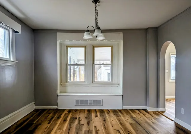 Photo 2 of Single family home for sale at 511 Logan St, Elmira, NY 14901 | MLS# R1666571 | Listing updated on 2026-09-01