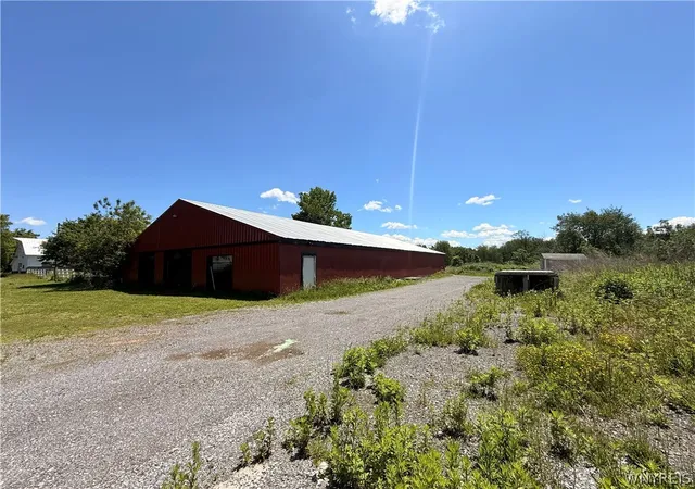 Photo 2 of House for sale at 13081 Main Rd, Akron, NY 14001 | MLS# B1666609 | Listing updated on 2026-09-02