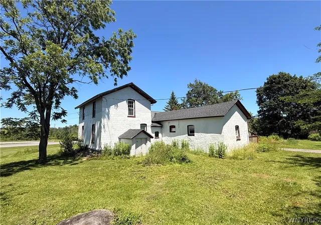 Photo 2 of Single family home for sale at 13123 Main Rd, Akron, NY 14001 | MLS# B1665631 | Listing updated on 2026-09-02