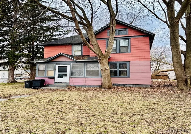 Photo 1 of Single family home for sale at 43 Grant Ave, Auburn, NY 13021 | MLS# S1666880 | Listing updated on 2026-09-11
