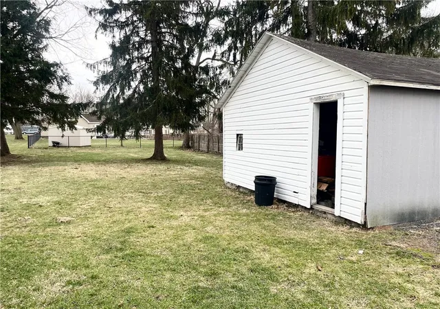 Photo 3 of Sale Pending at 50 Swift St, Auburn, NY 13021 | MLS# R1667275 | Listing updated on 2026-08-29