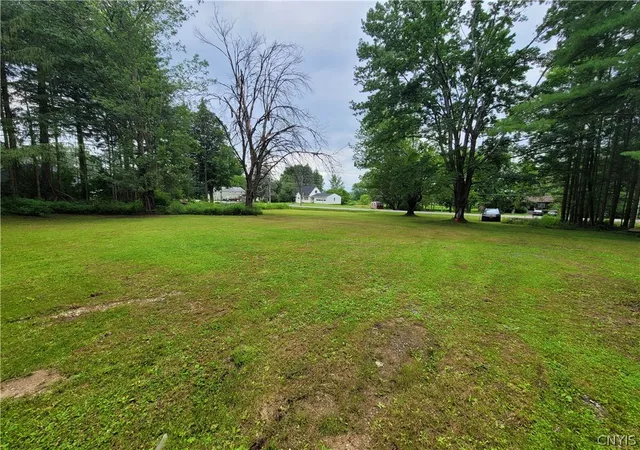 Photo 3 of Sale Pending at 7424 Oriskany Rd, Rome, NY 13440 | MLS# S1667932 | Listing updated on 2026-09-09