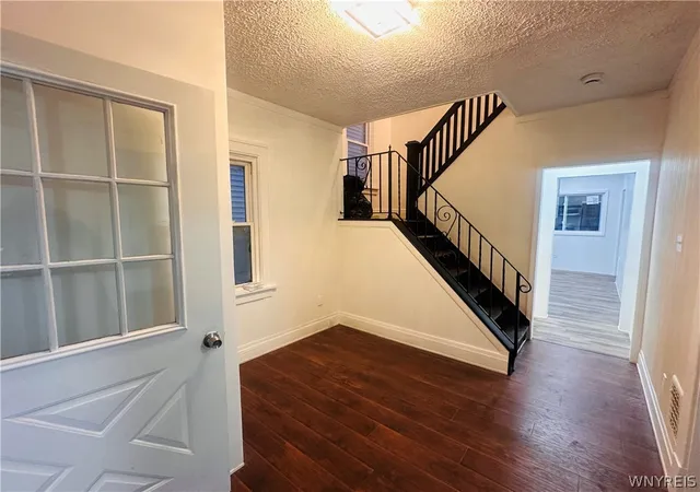 Photo 3 of Sale Pending at 30 Clio Ave, Buffalo, NY 14220 | MLS# B1668162 | Listing updated on 2026-09-03