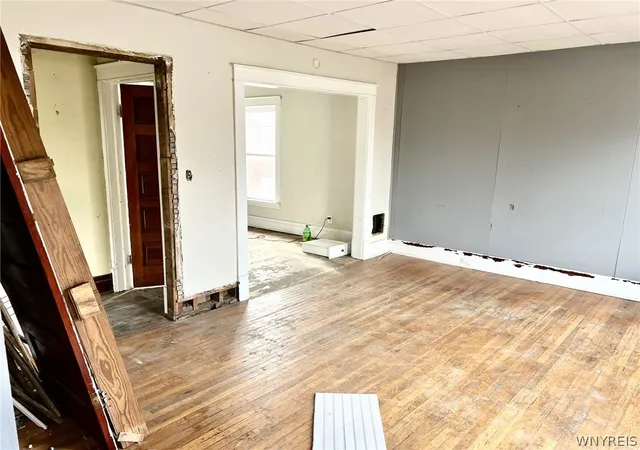 Photo 2 of Single family home for sale at 1113 Main St, Niagara Falls, NY 14301 | MLS# B1669166 | Listing updated on 2026-09-14