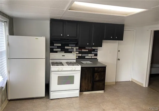 Listing Photo 4 - Condo for sale in building located at 3018 Grant Blvd, Syracuse, NY 13208