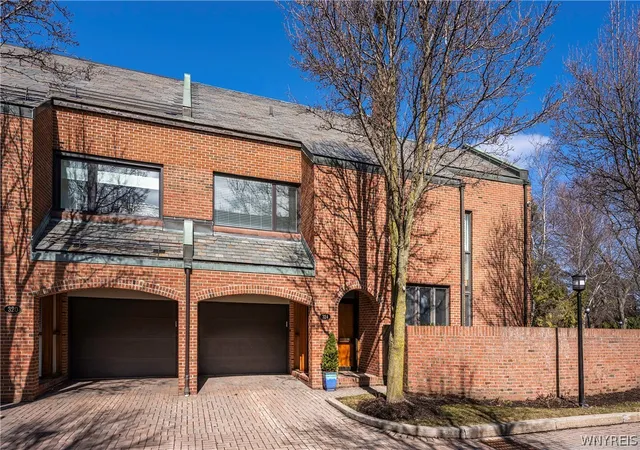 Photo 2 of Sale Pending at 324 Rivermist Dr, Buffalo, NY 14202 | MLS# B1670041 | Listing updated on 2026-08-25