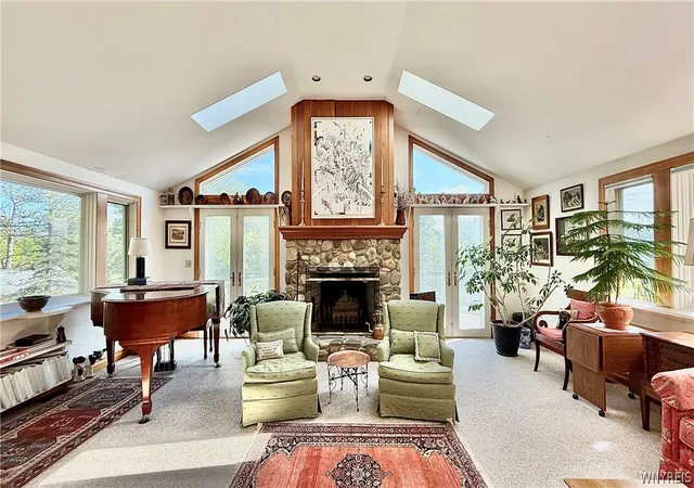 Photo 3 of Sale Pending at 6975 Sweetland Rd, Derby, NY 14047 | MLS# B1670257 | Listing updated on 2026-08-17