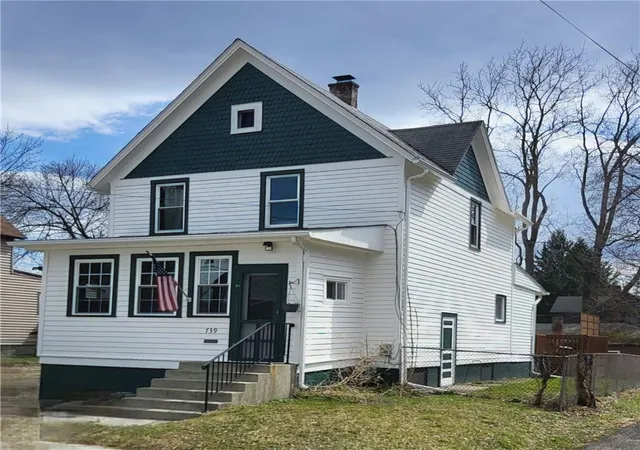 Photo 1 of Single family home for sale at 739 Hopkins St, Elmira, NY 14904 | MLS# R1669216 | Listing updated on 2026-08-29