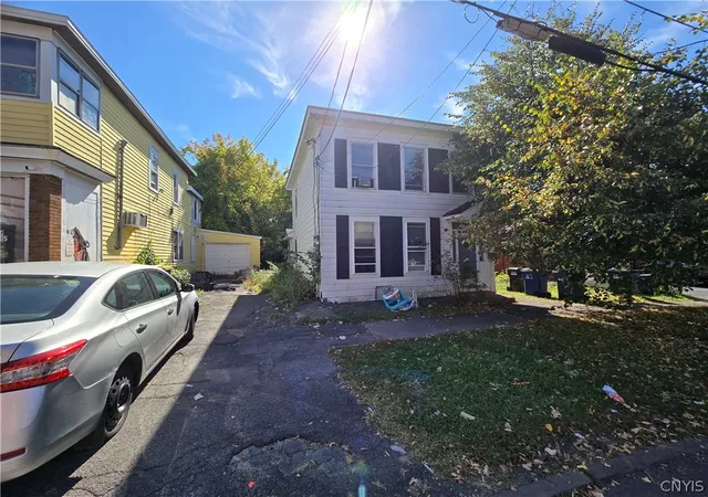 Listing Photo 4 - Condo for sale in building located at 410 Ash St, Syracuse, NY 13208