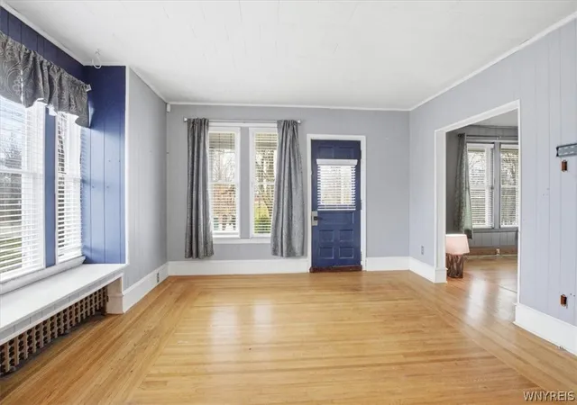 Photo 4 of Single family home for sale at 9918 Cayuga Dr, Niagara Falls, NY 14304 | MLS# B1670788 | Listing updated on 2026-08-31