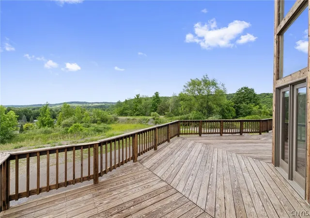 Photo 4 of Sale Pending at 4000 Bishop Hl Rd, Marcellus, NY 13108 | MLS# S1670151 | Listing updated on 2026-09-04