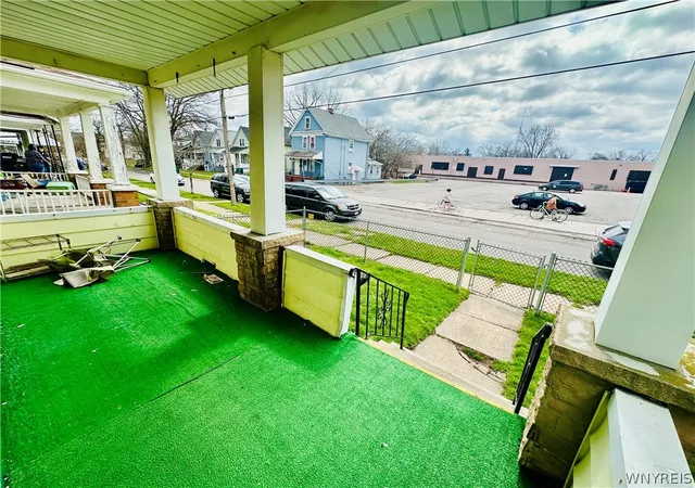 Photo 3 of Single family home for sale at 1146 Ashland Ave, Niagara Falls, NY 14301 | MLS# B1671386 | Listing updated on 2026-08-20