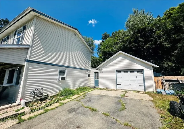 Photo 2 of Single family home for sale at 113 Olcott Rd N, Big Flats, NY 14814 | MLS# R1671734 | Listing updated on 2026-08-19