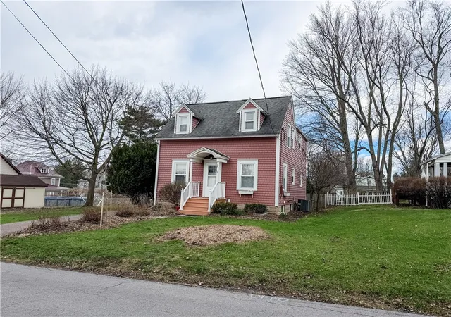 Photo 3 of Sale Pending at 1 French Ave, Auburn, NY 13021 | MLS# R1671601 | Listing updated on 2026-08-12